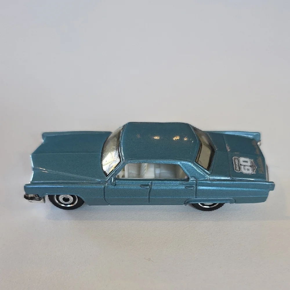 60th Anniversary Hot Wheels Cadillac Sedan DeVille '69 Diecast Car Model